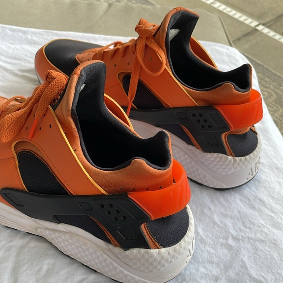 Nike Air Huarache Hot Curry Black White and Orange Sneakers Size 13 - Picture 11 of 11